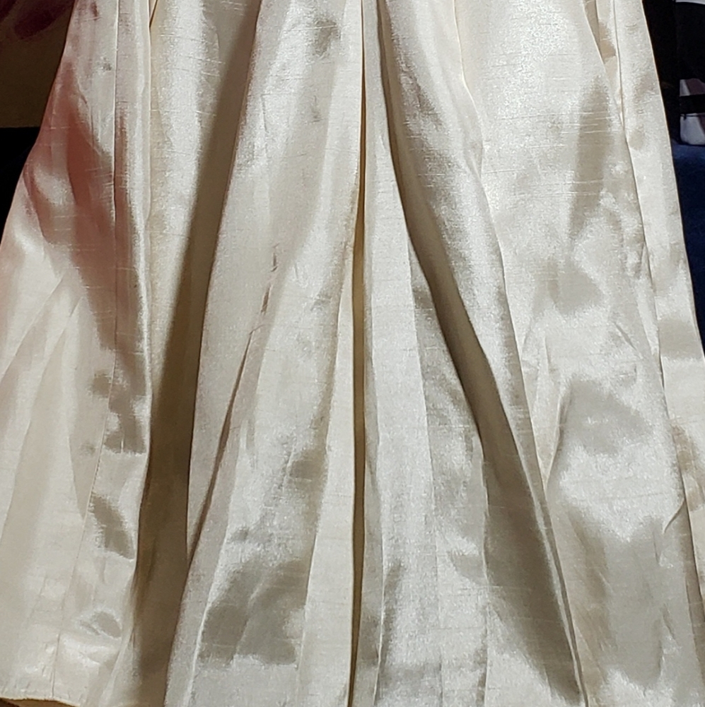 Dress - Picture 4 of 4